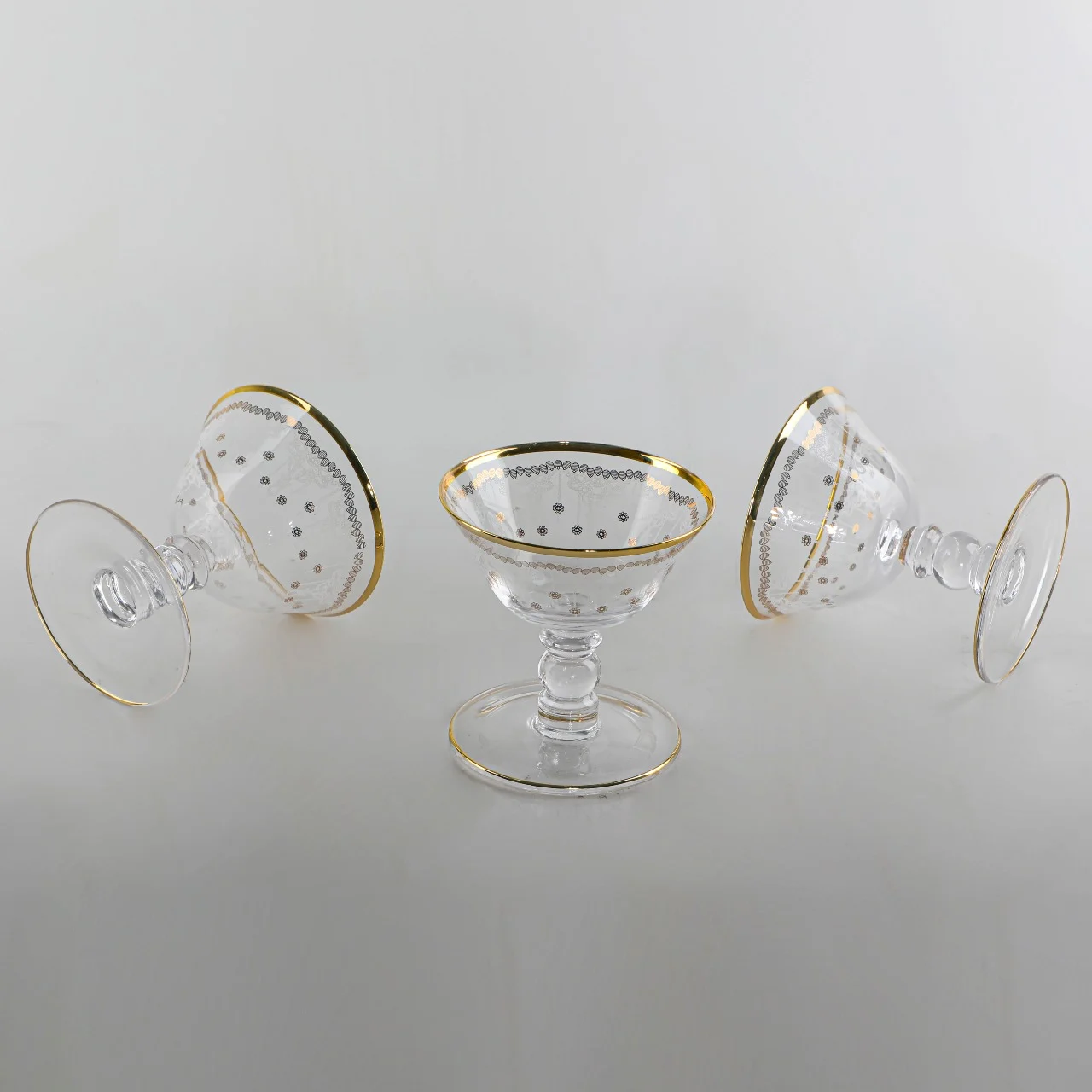 طقم كاسات حلا من سوليتير، بنقوش ذهبي وفضي، طقم مكون من 6 قطع