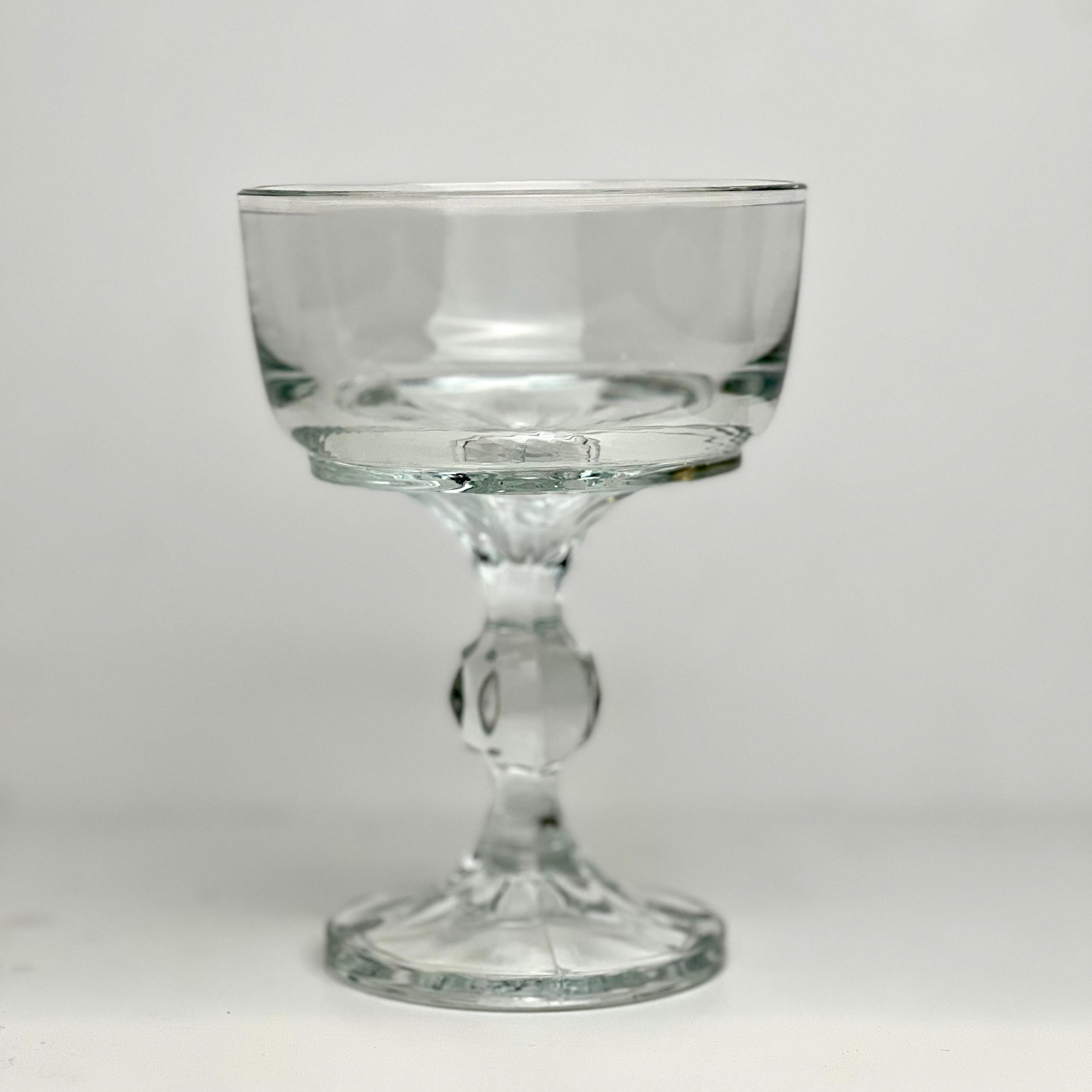 طقم كاسات حلى من الكريستال, طقم مكون من 6 قطع